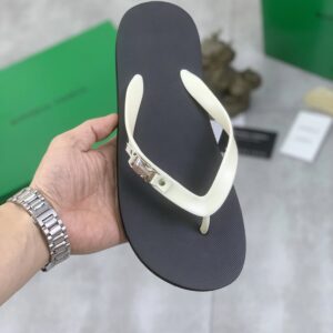 Bottega Veneta slides gray