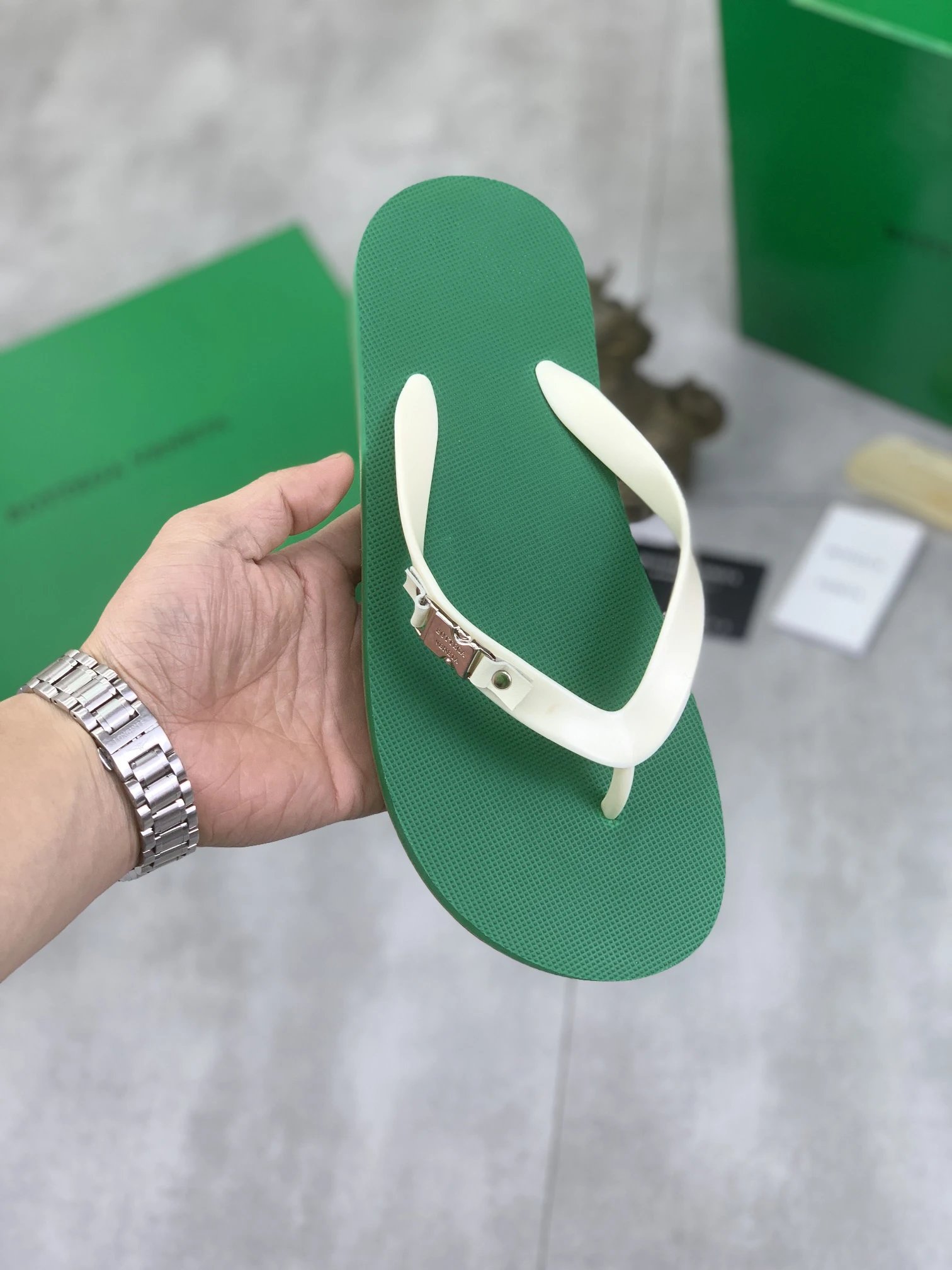 Bottega Veneta slides green
