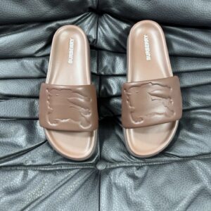 Burberry slides brown