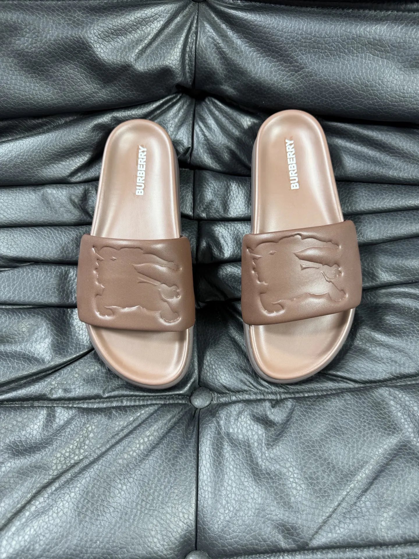 Burberry slides brown