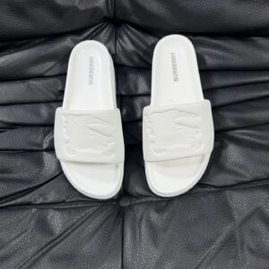 Burberry slides white