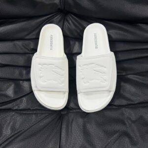 Burberry slides white