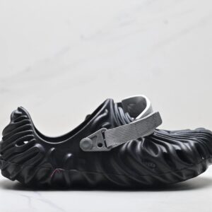 Crocs clogs black