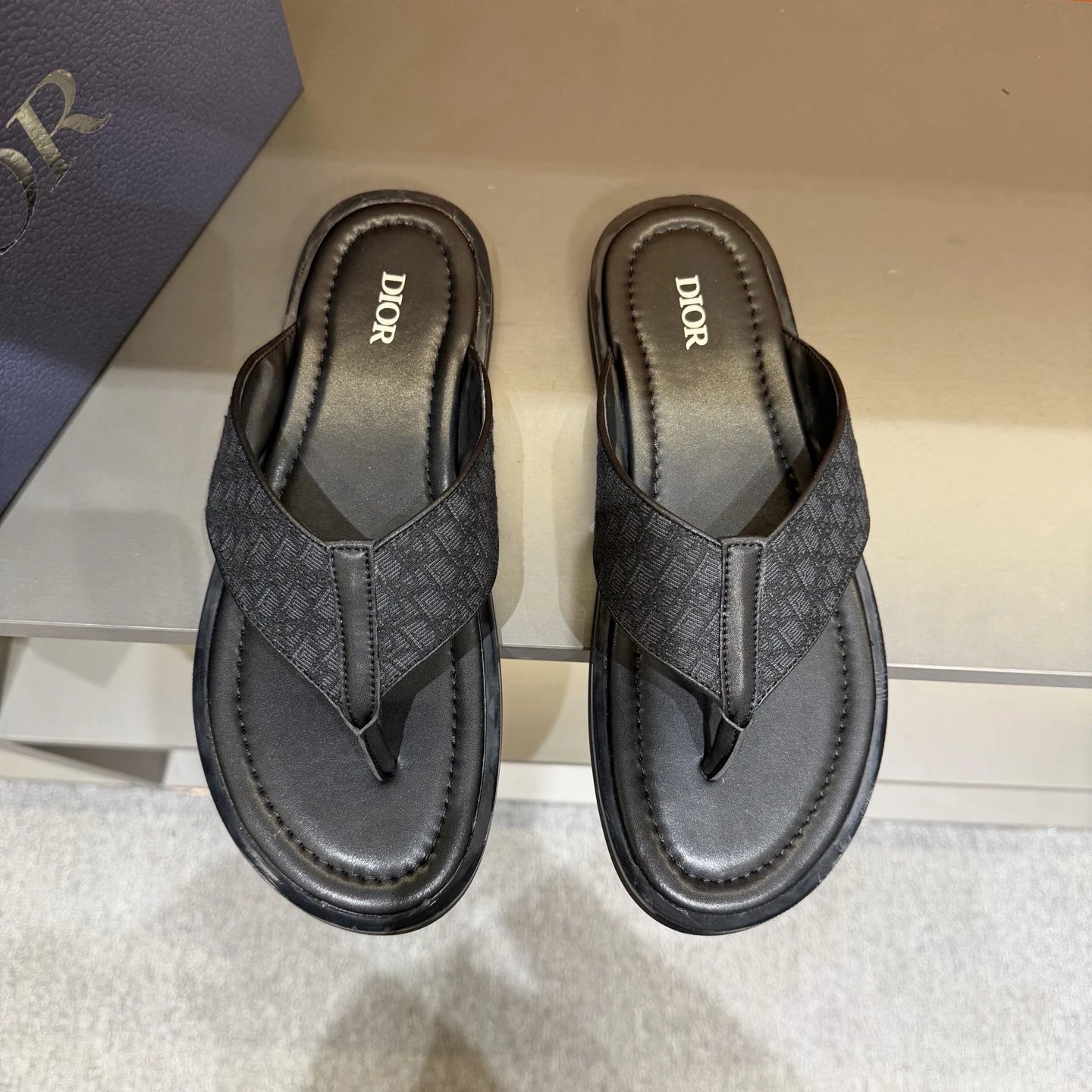 Dior slides black