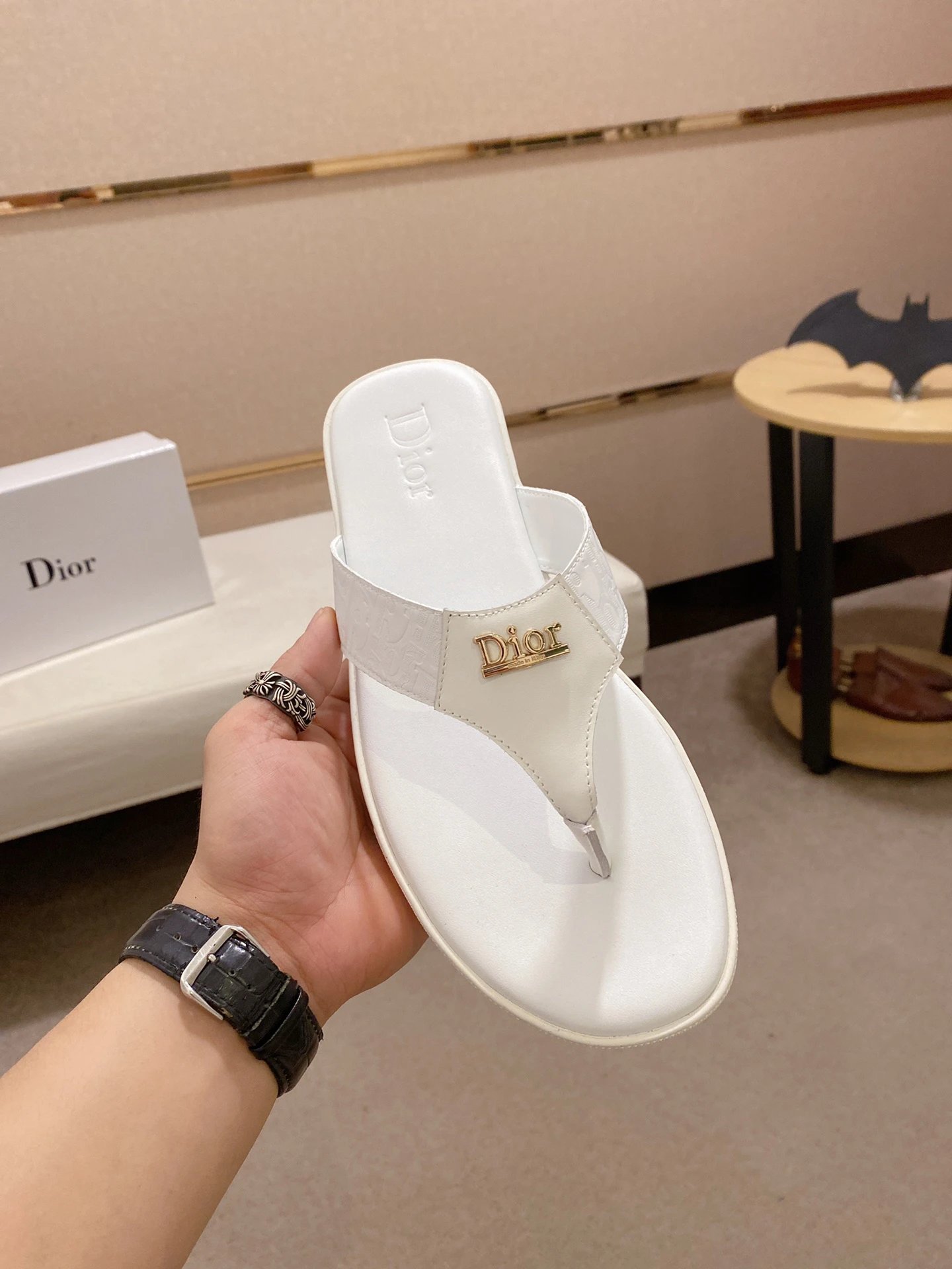 Dior slides white