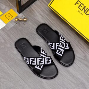 Fendi slides black