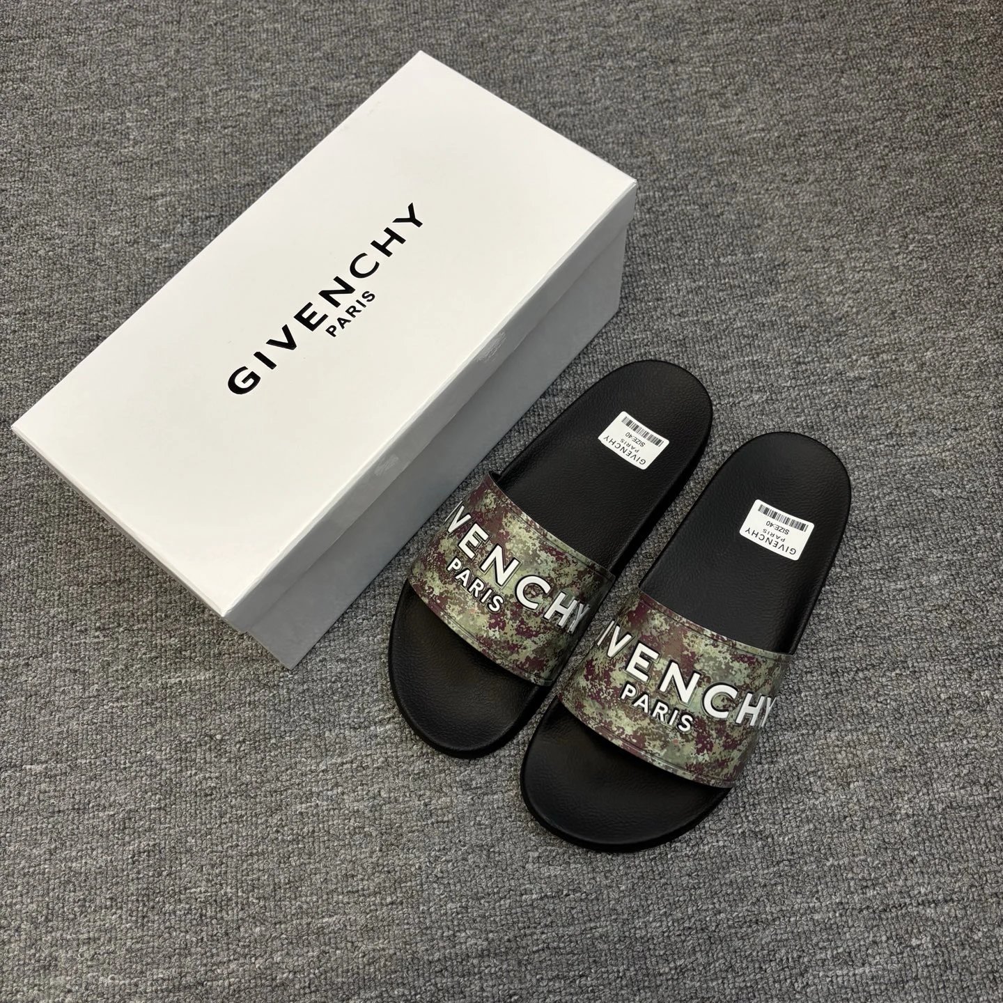 Givenchy slides black