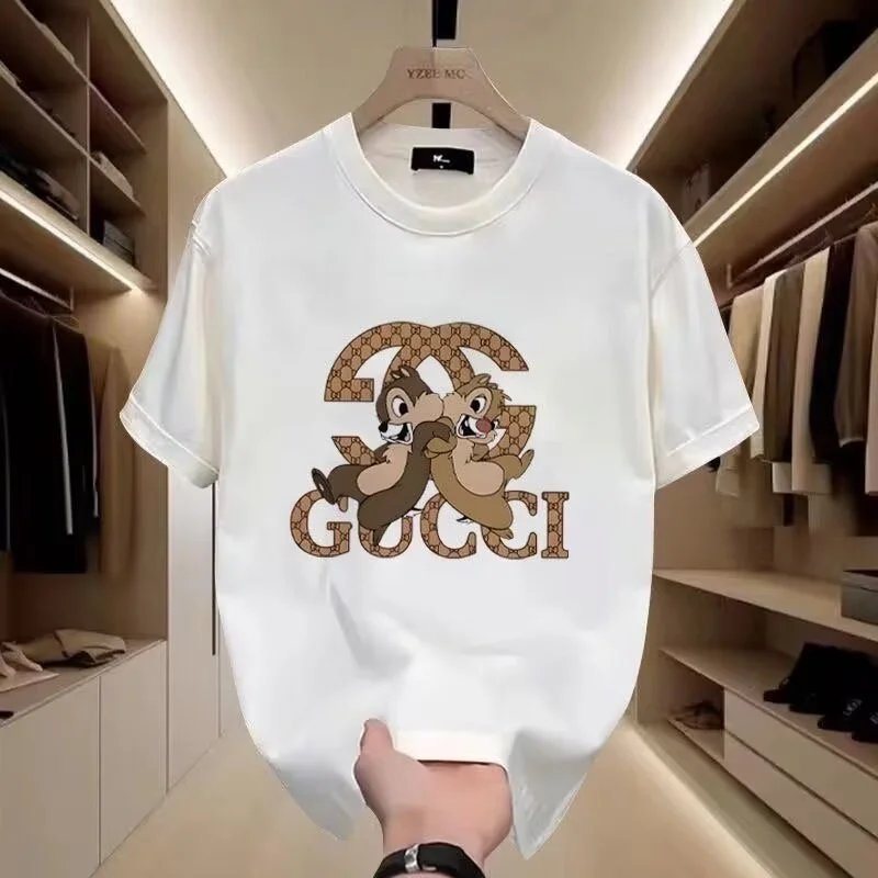 Gucci black T-shirt in casual streetwear style - Image 4