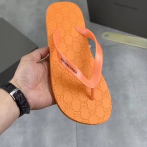 Gucci slides orange