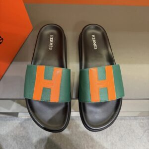 Hermes slides black