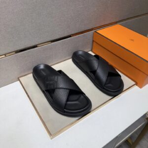 Hermes slides black
