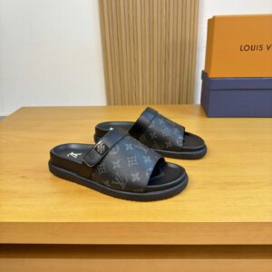 Louis Vuitton slides brown