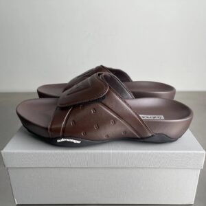 Louis Vuitton slides brown