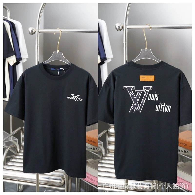 Louis Vuitton check gray T-shirt in casual streetwear style - Image 20