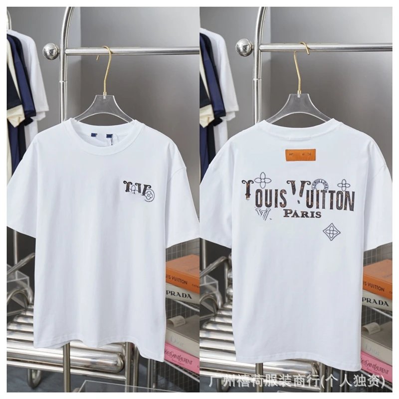 Louis Vuitton check gray T-shirt in casual streetwear style - Image 26