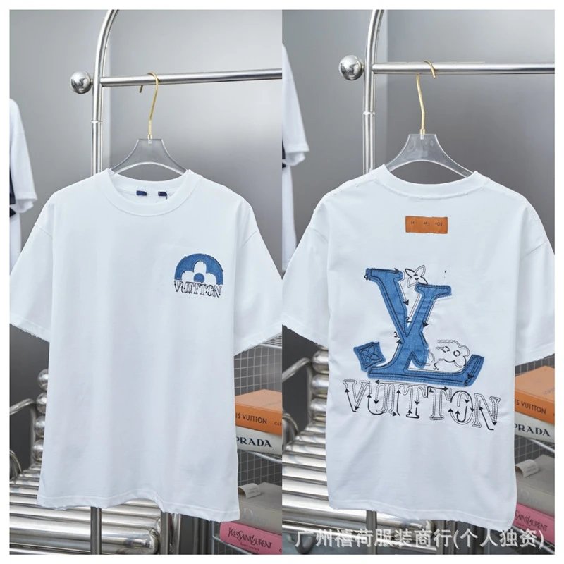 Louis Vuitton check gray T-shirt in casual streetwear style - Image 8