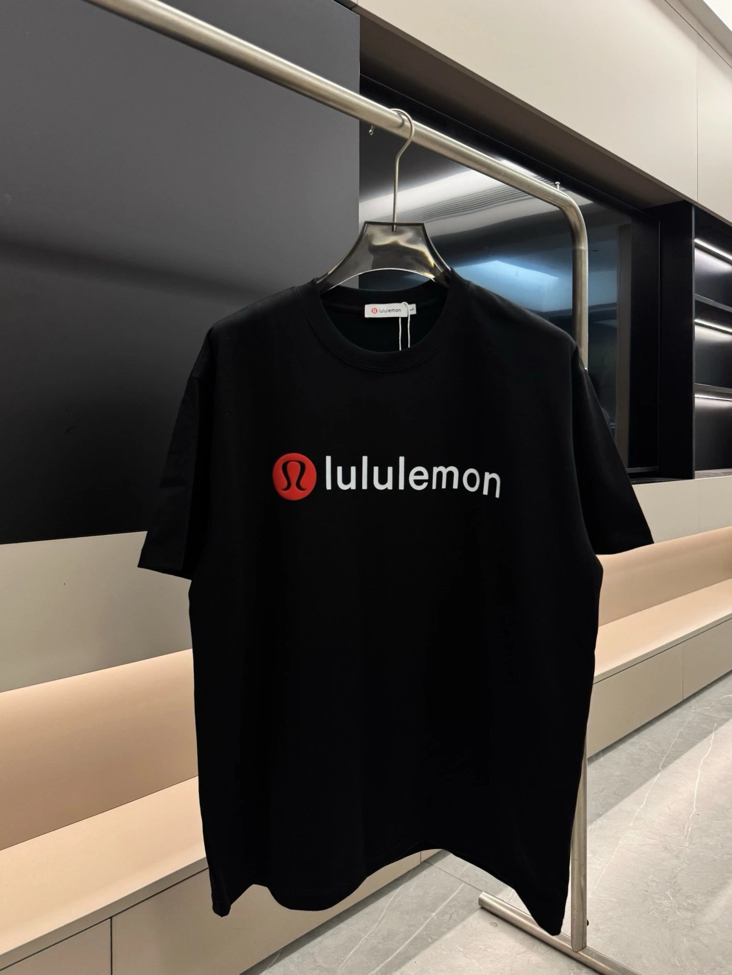 Lululemon multicolor T-shirt collection - Image 17