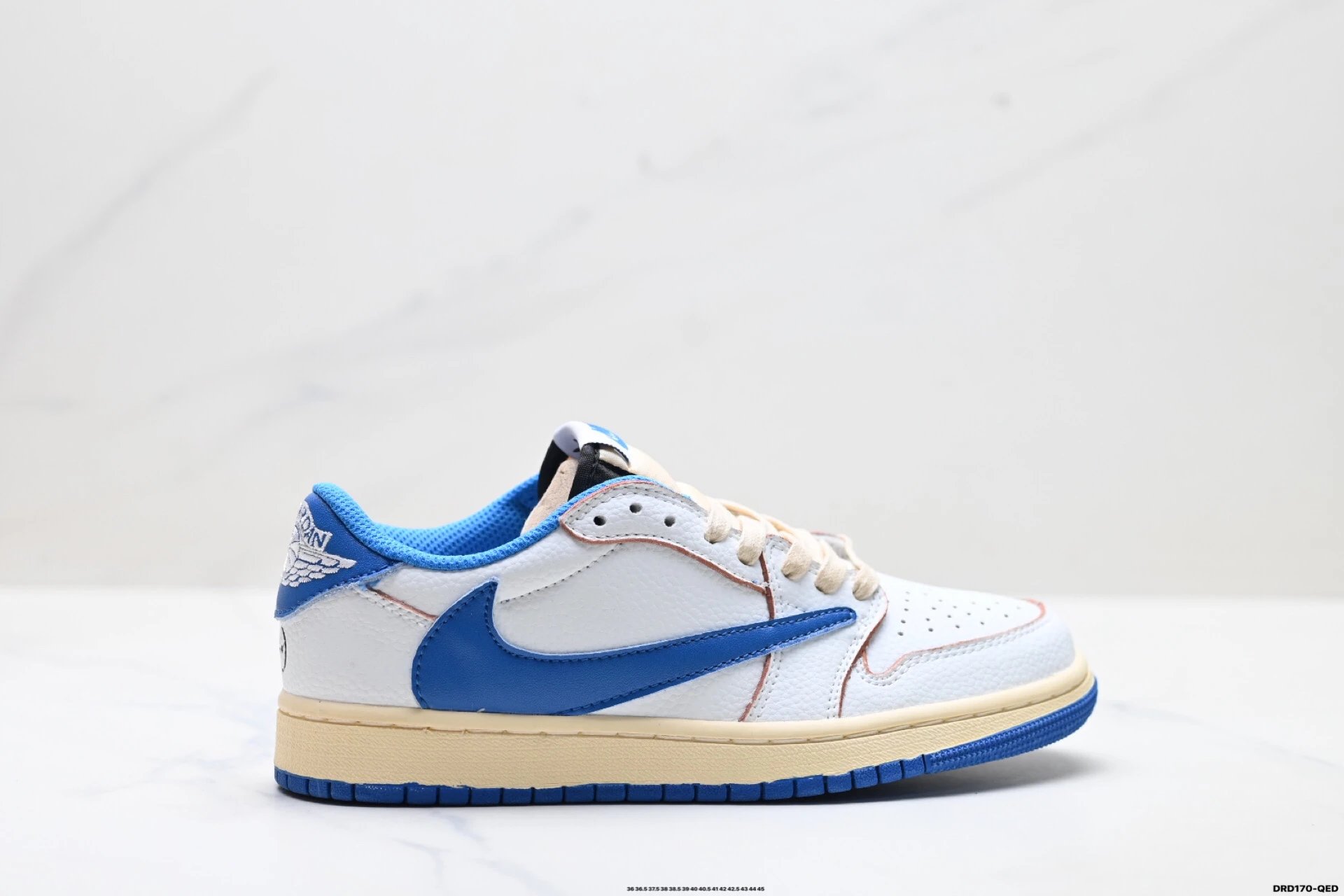 Nike sneakers blue