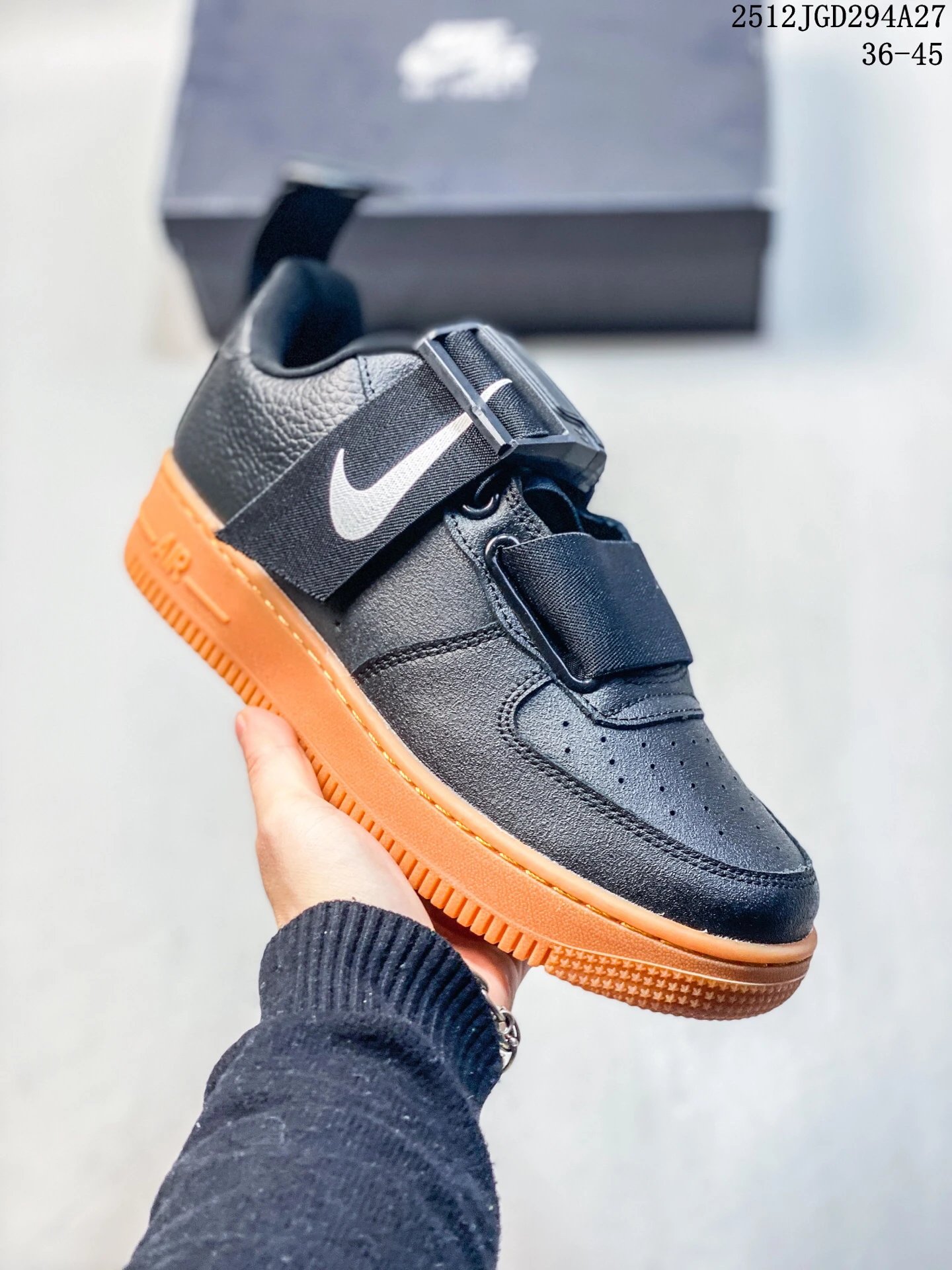 Nike sneakers blue