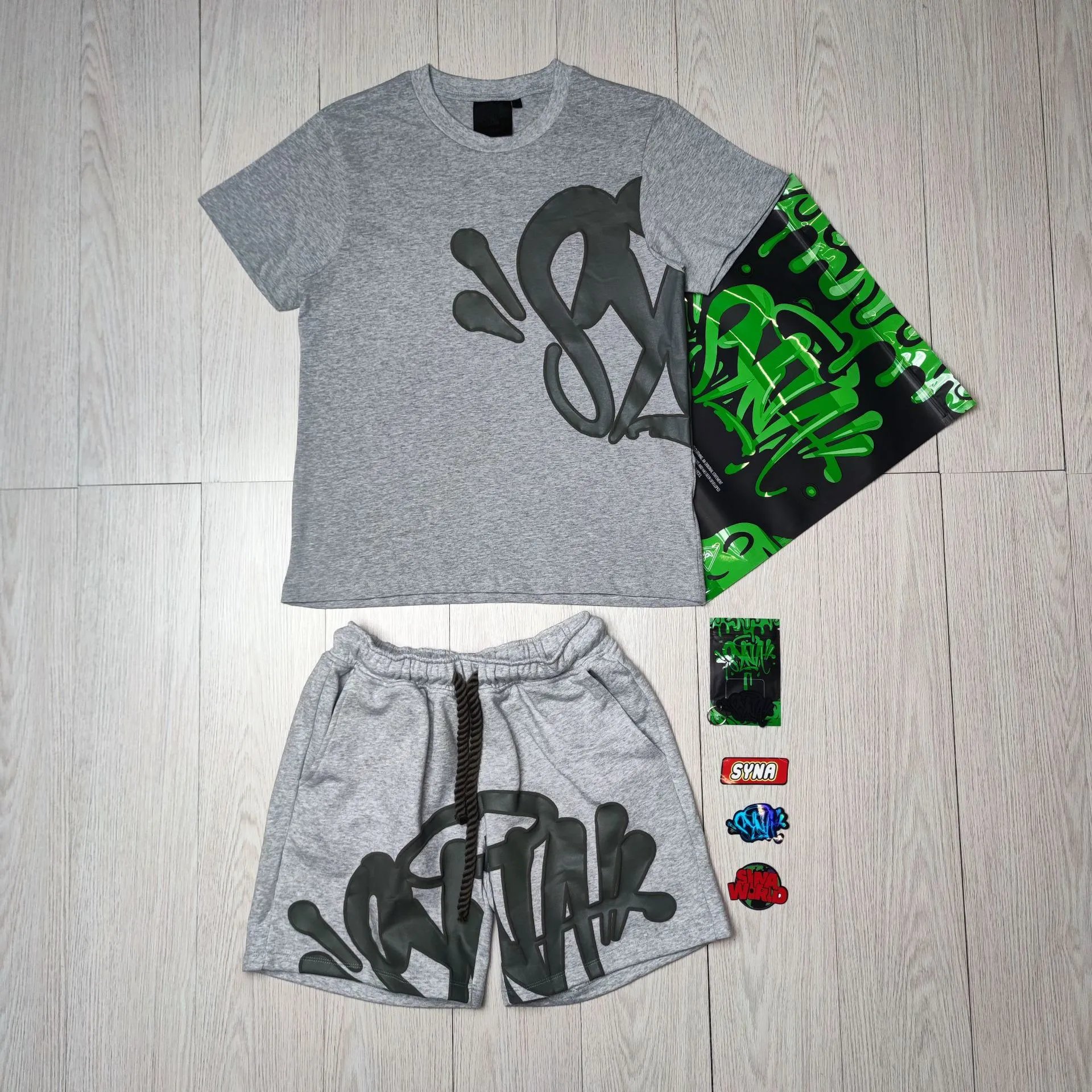 Syna World multicolor T-shirt collection - Image 20