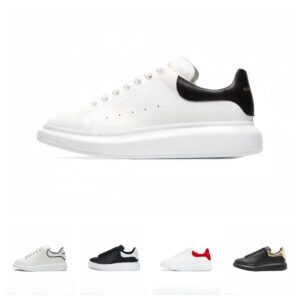 Alexander McQueen Oversized sneakers black