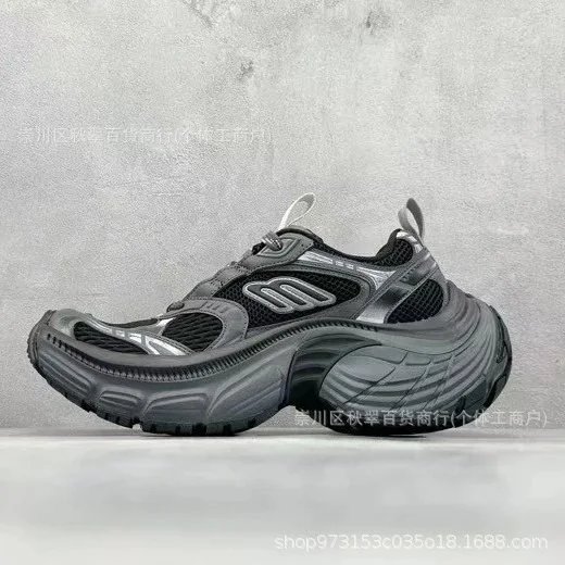 Balenciaga black sneakers in classic athletic style - Image 2