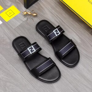Fendi slides black