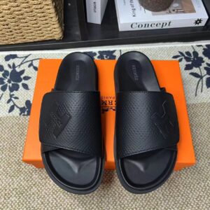 Hermes slides black