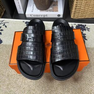 Hermes slides black