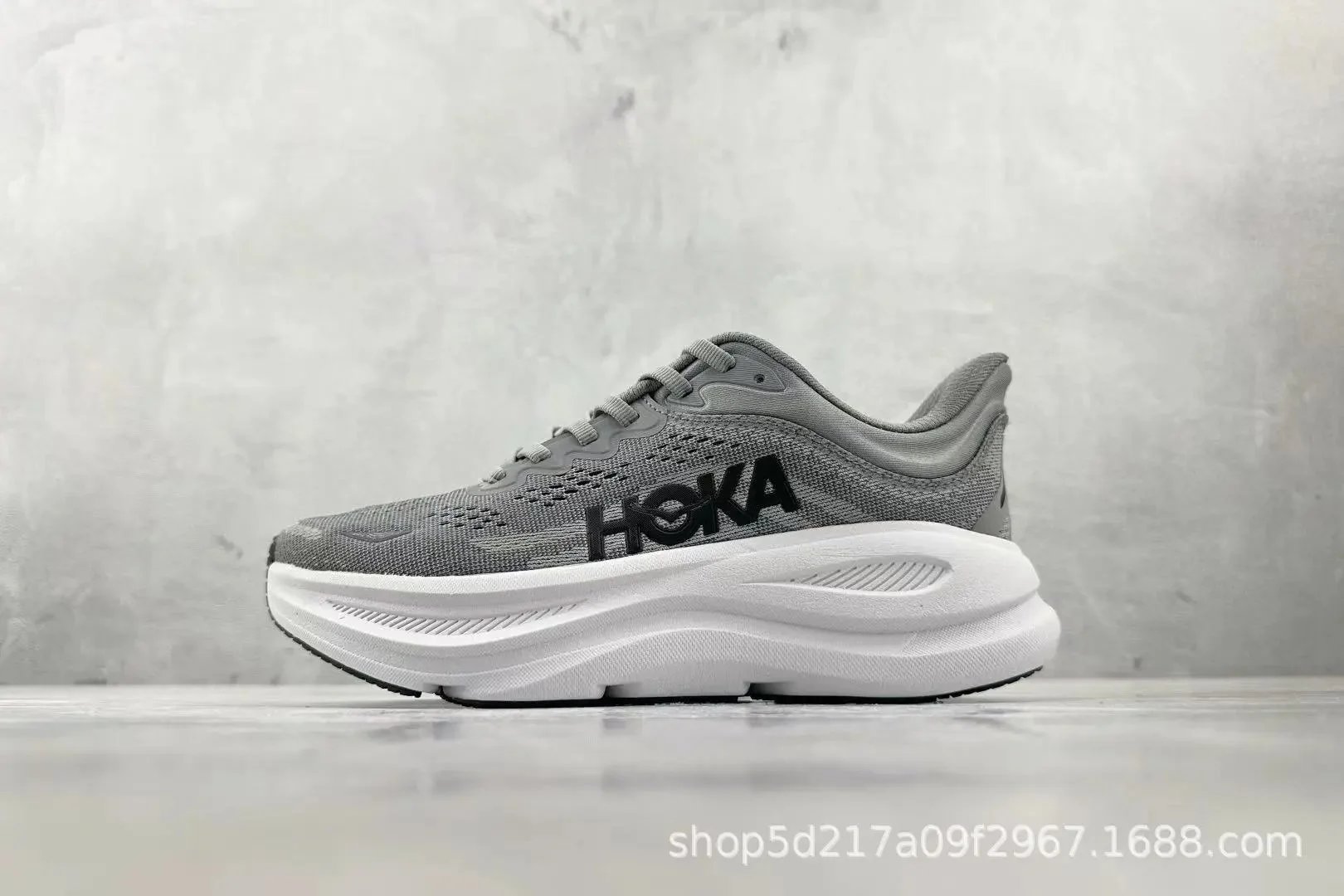 Hoka Bondi gray sneakers in classic athletic style - Image 4