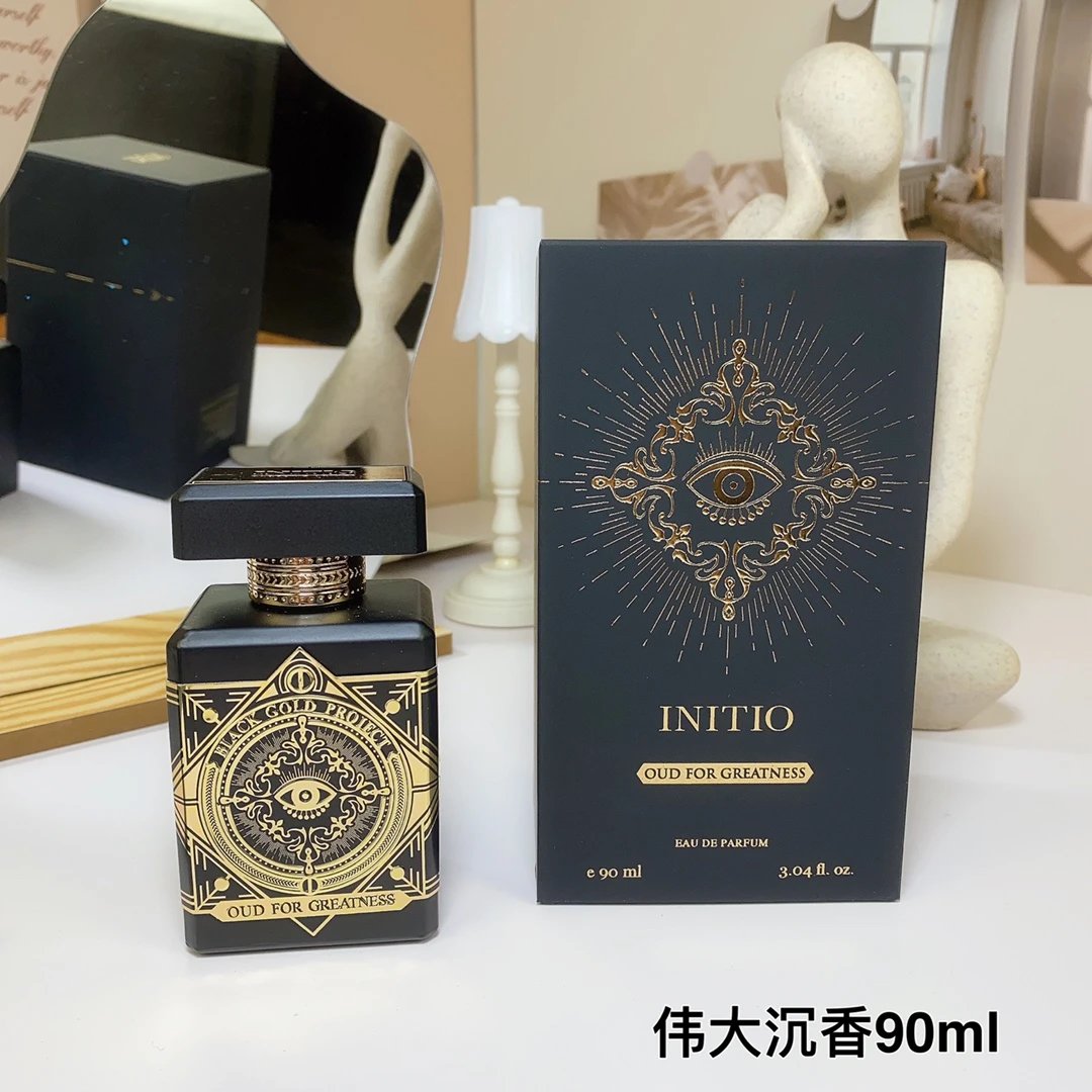Initio fragrance white