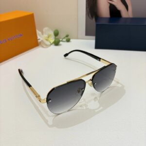 Louis Vuitton sunglasses black