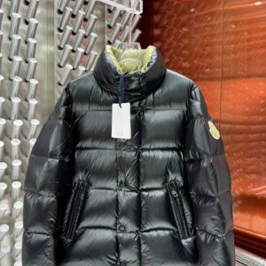 Moncler puffer jacket black