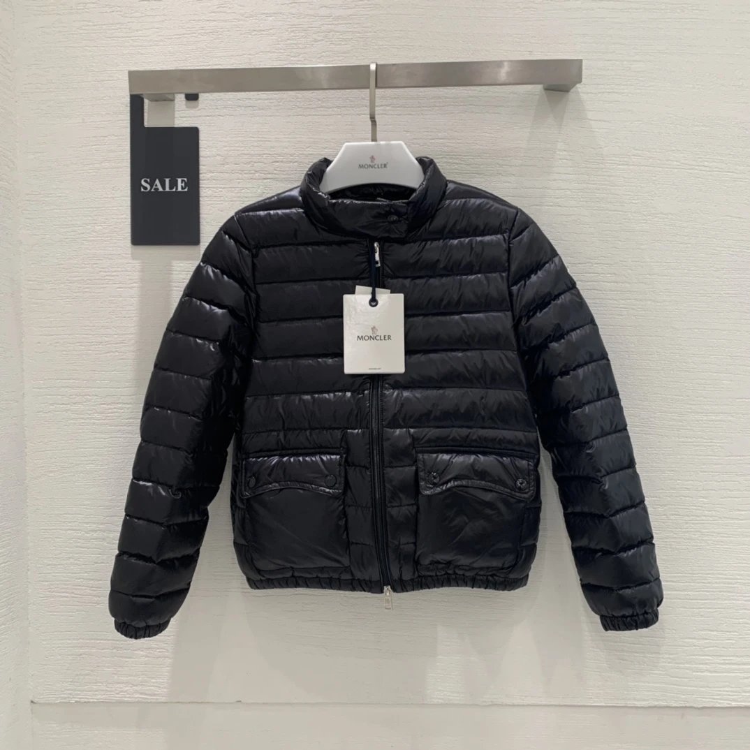 Moncler puffer jacket black