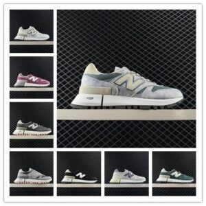 New Balance sneakers black