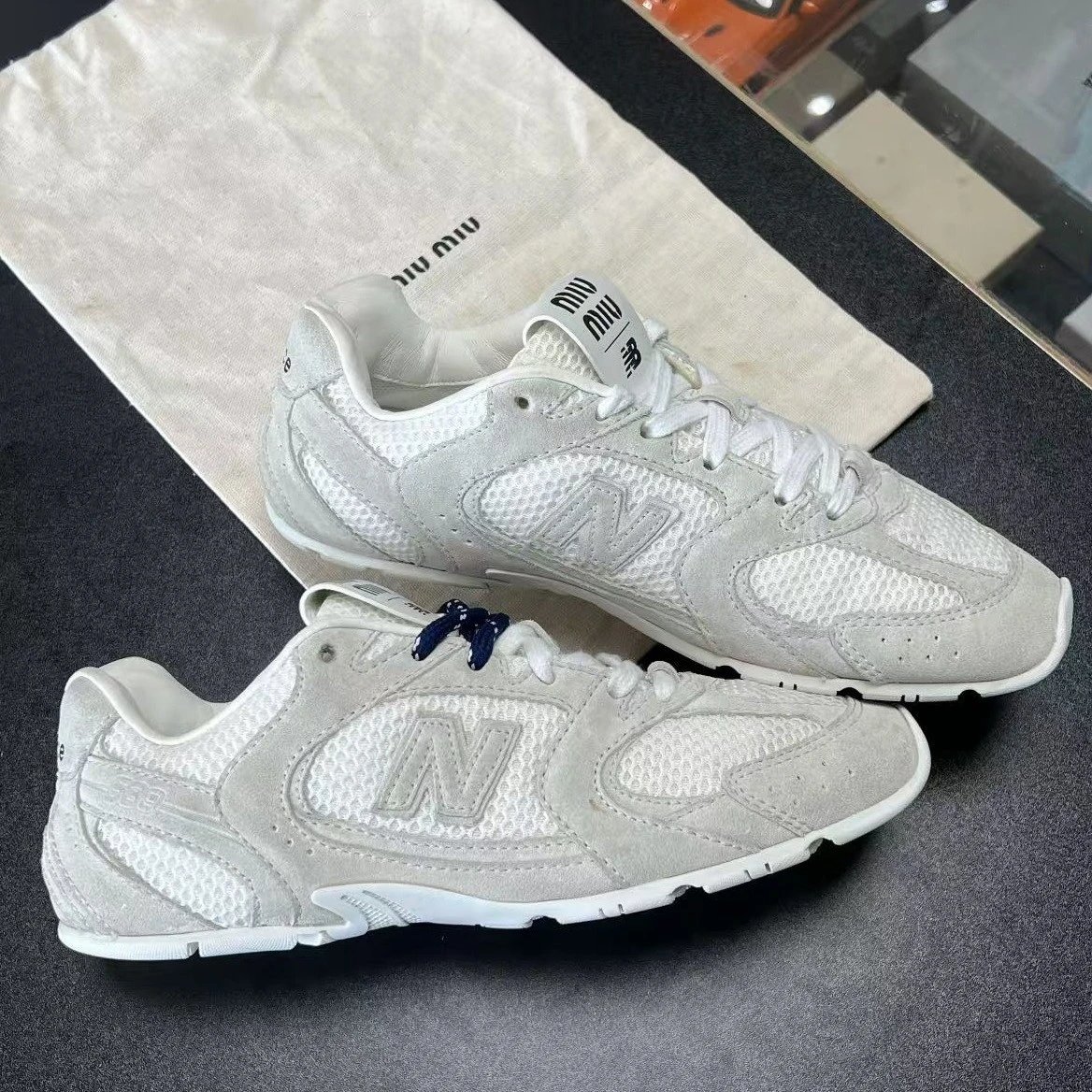 New Balance sneakers white