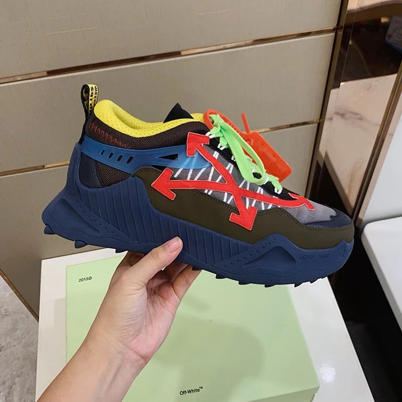 Off-White black sneakers in classic athletic style - Image 12