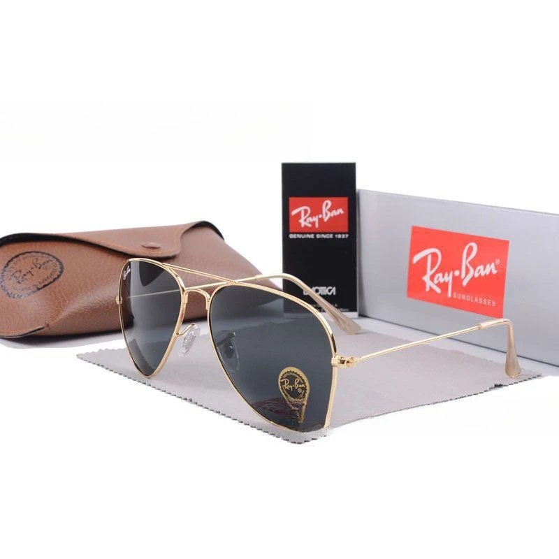 Ray-Ban green sunglasses in modern everyday style - Image 12