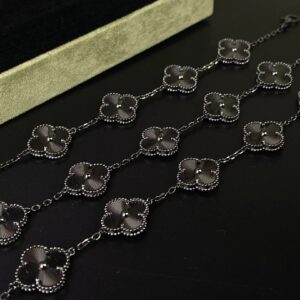 Van Cleef & Arpels jewelry black