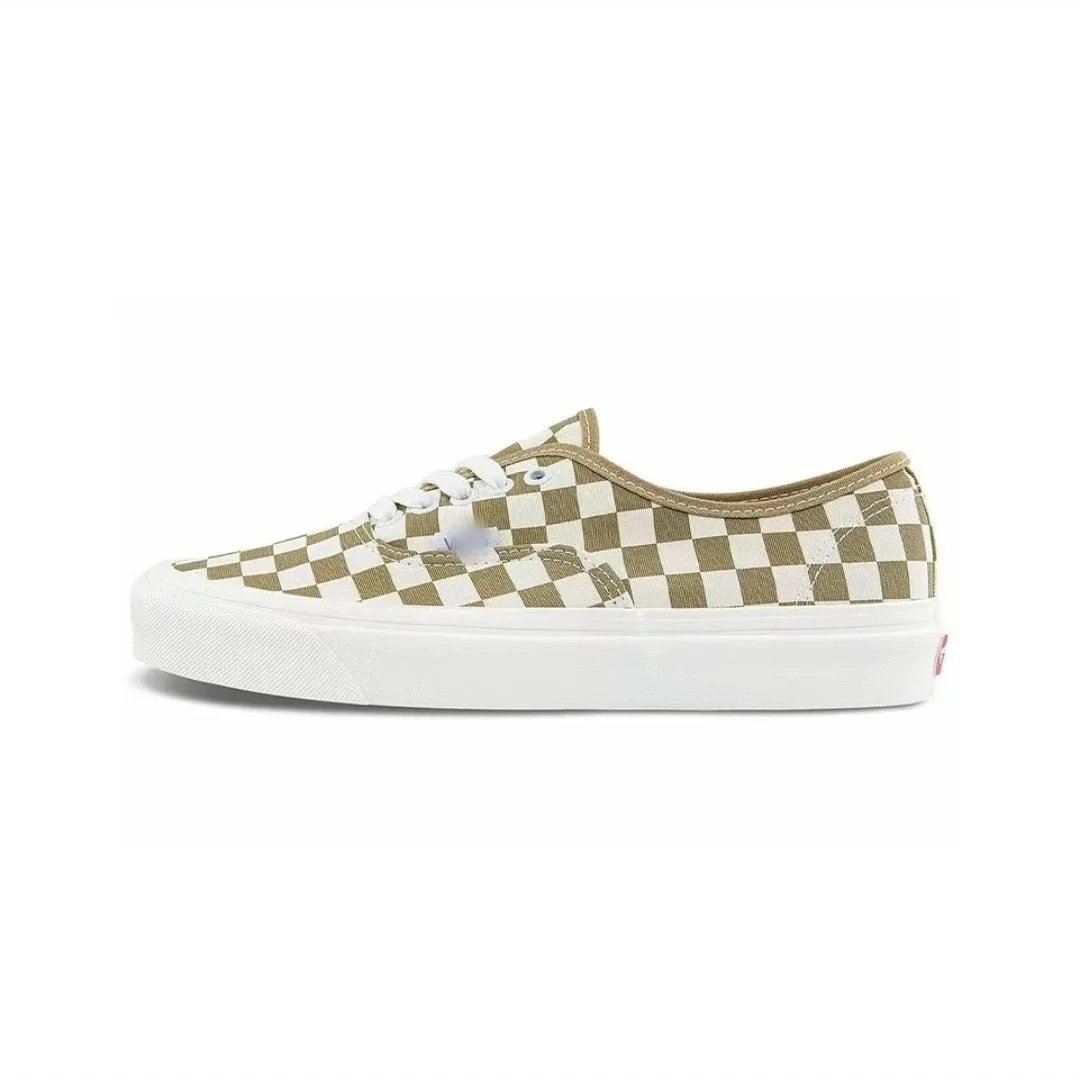 Vans multicolor sneakers collection - Image 11