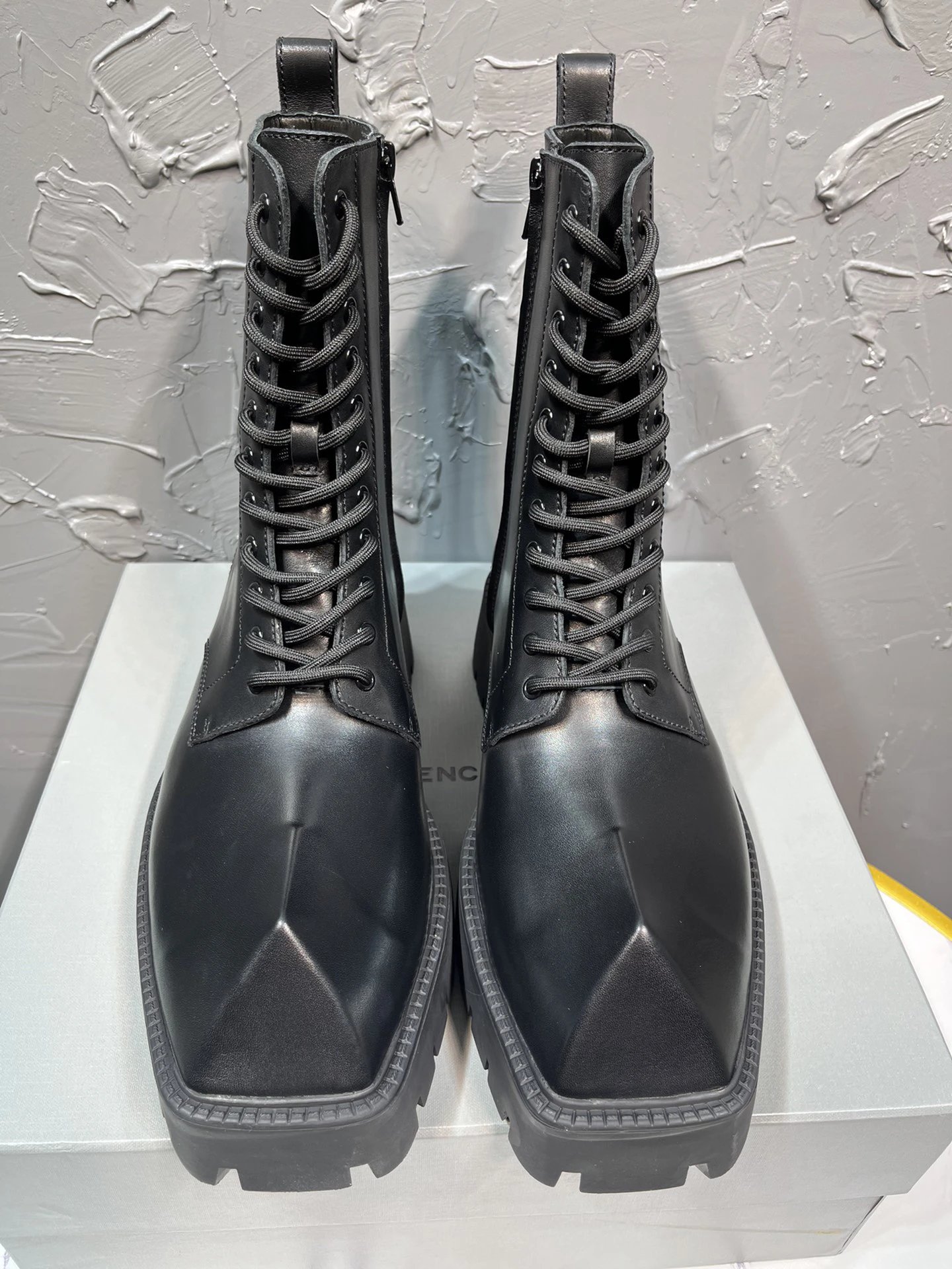 Balenciaga sneakers black