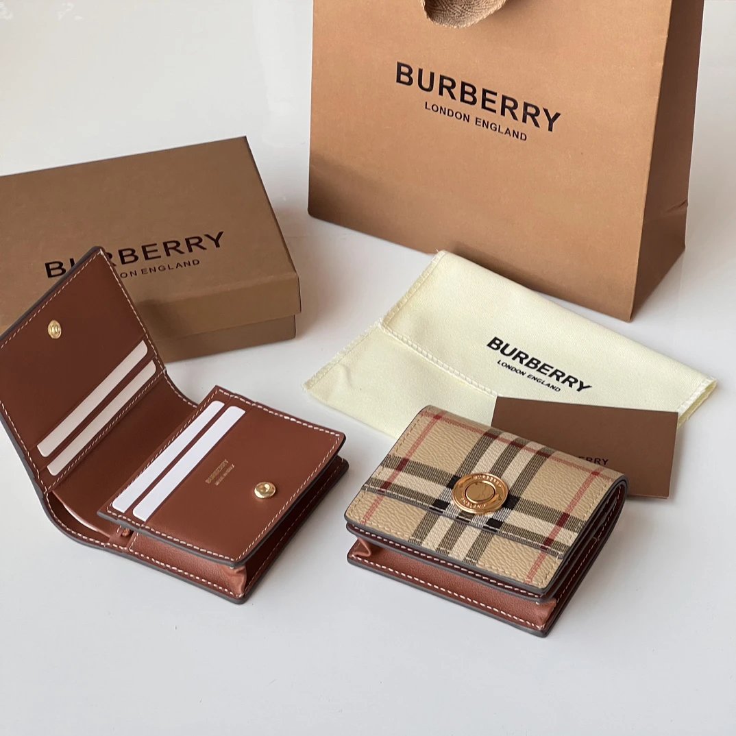 Burberry bag brown
