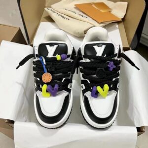Louis Vuitton sneakers black