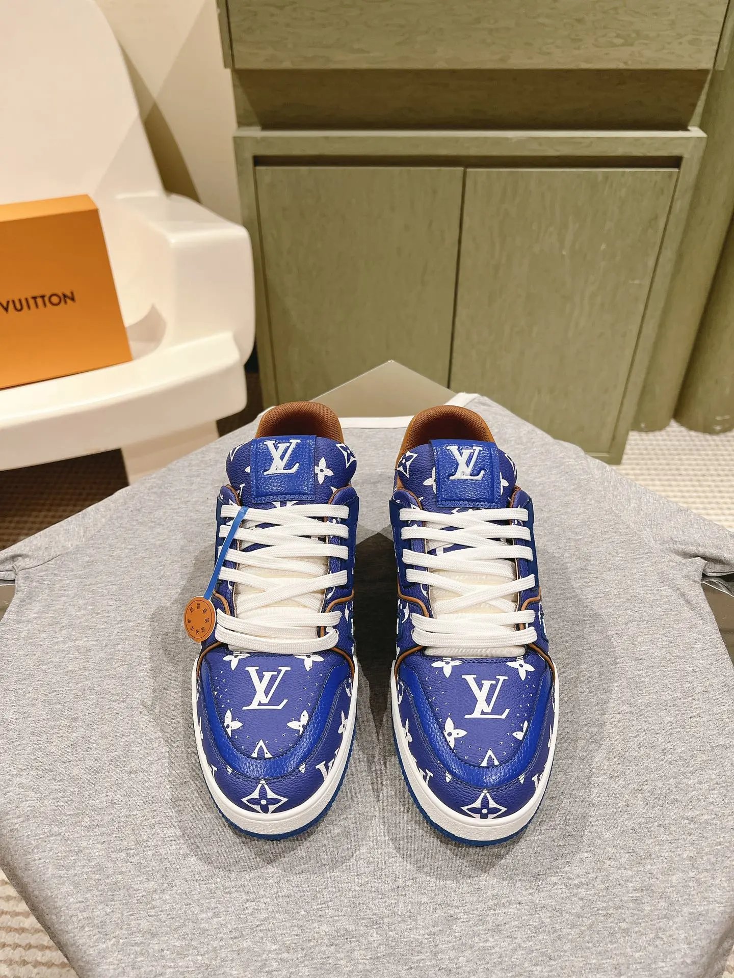 Louis Vuitton sneakers blue