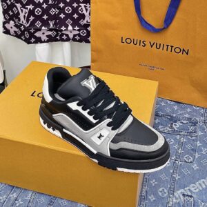 Louis Vuitton sneakers orange