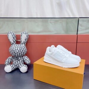 Louis Vuitton sneakers white